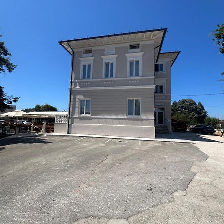 Bašanija San Valentino酒店 外观 照片